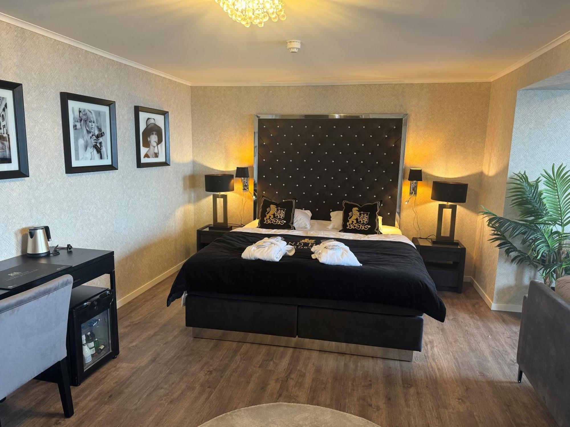 Grand Hotel Asgardstrand - Unike Hoteller 외부 사진